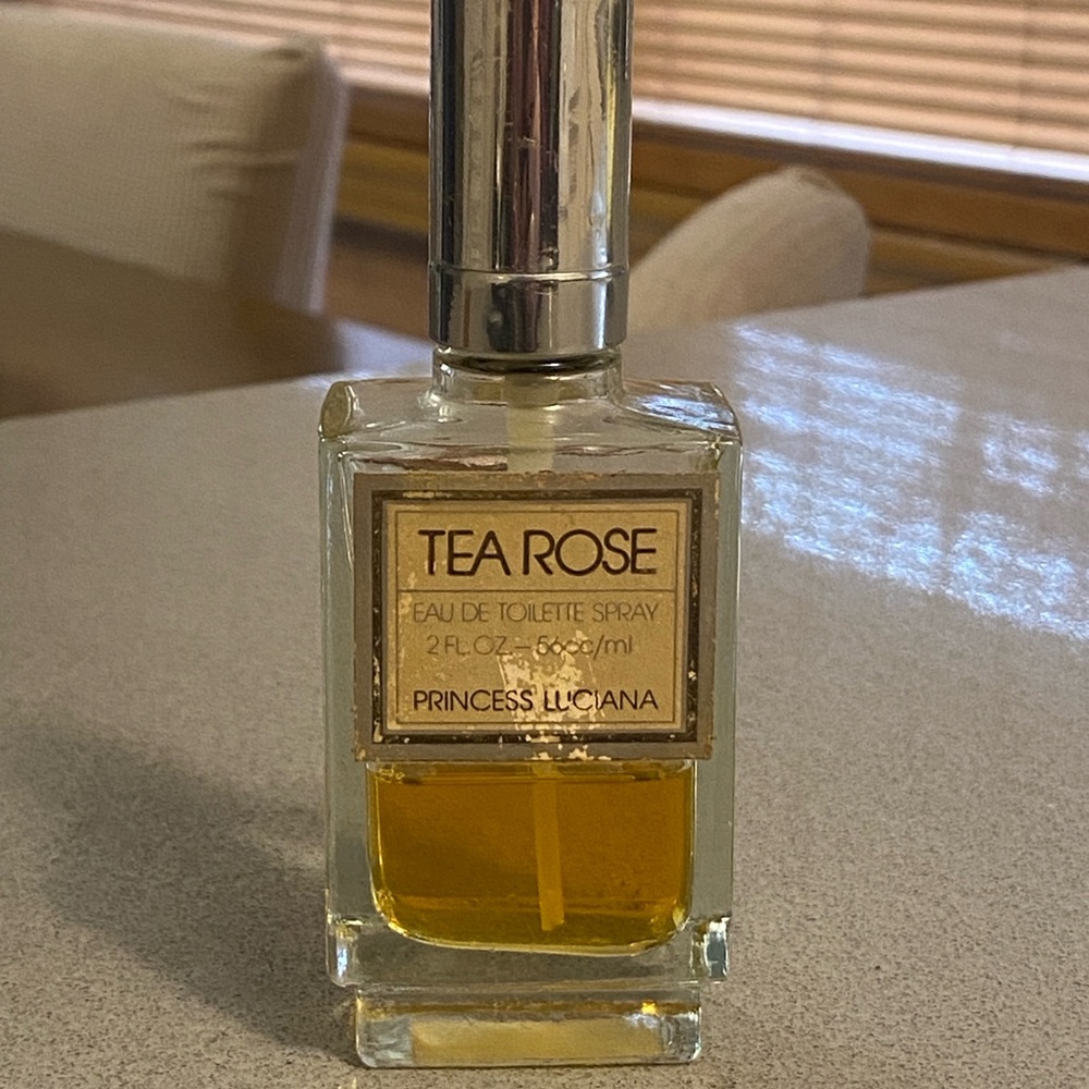 Tea Rose Eau de Toilette Spray - Yellow